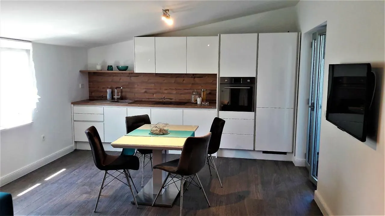 זאדאר Apartments Ena