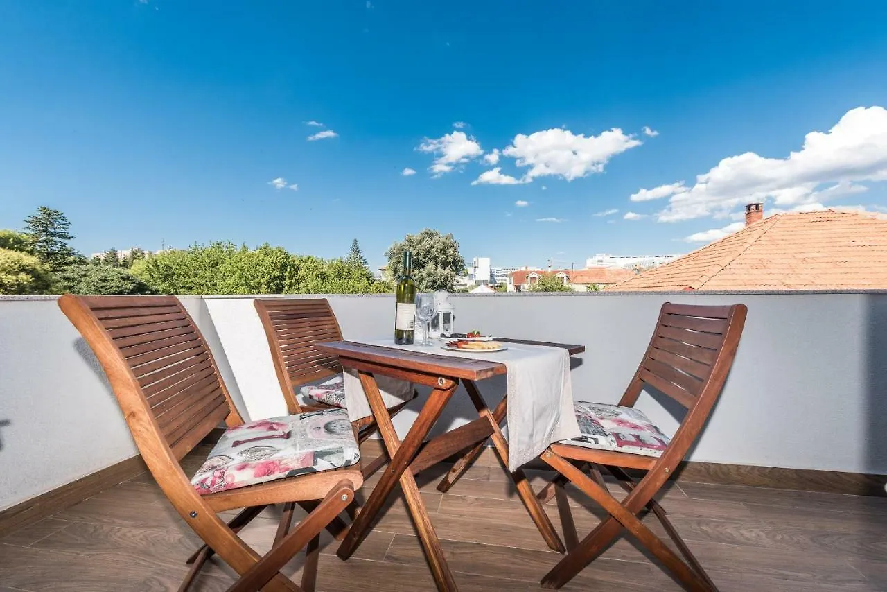 זאדאר Apartments Ena קרואטיה