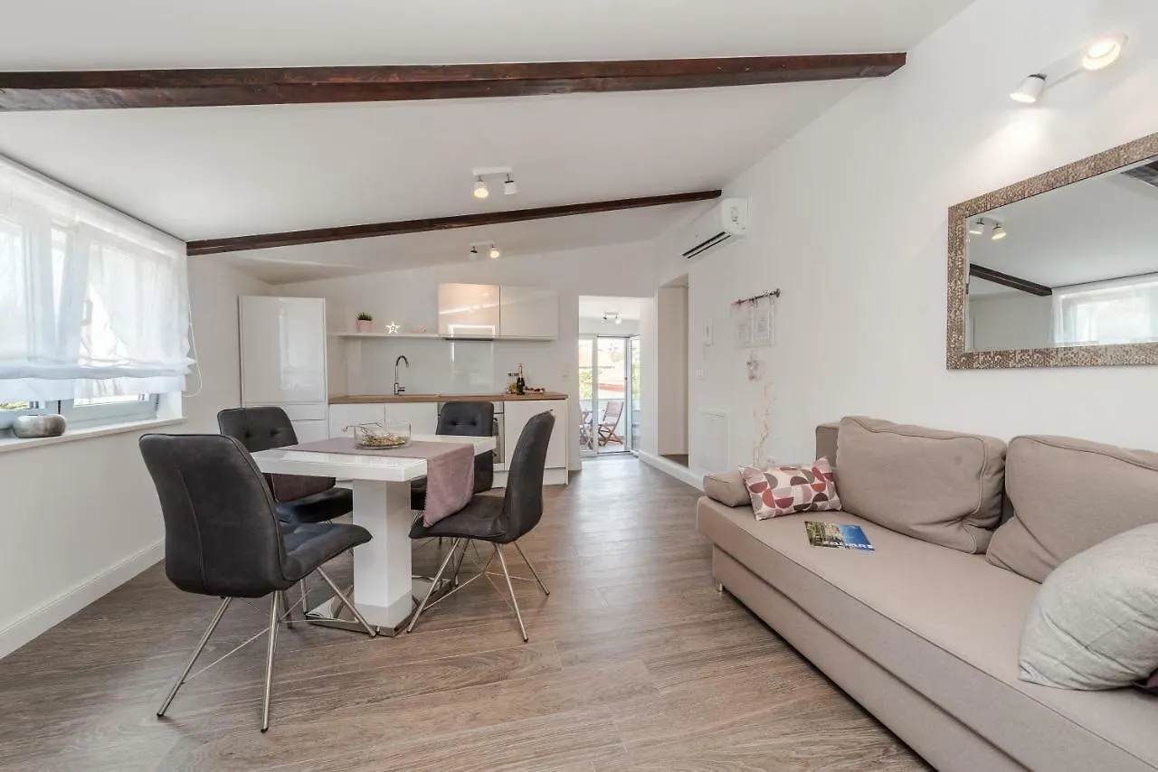 זאדאר Apartments Ena