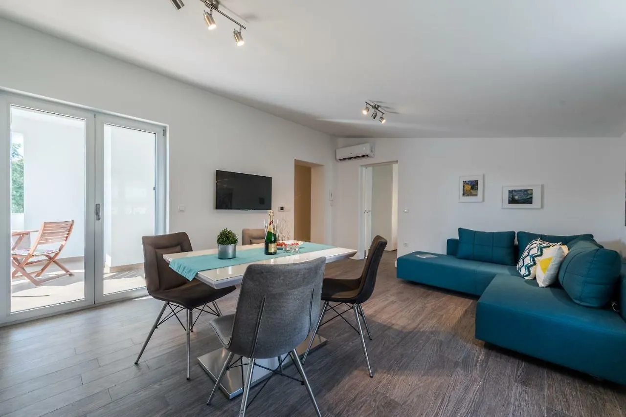זאדאר Apartments Ena