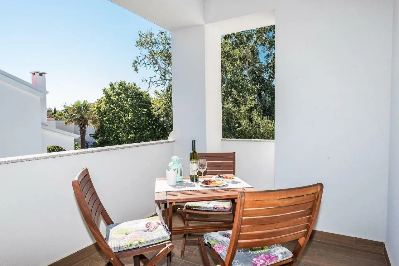 זאדאר Apartments Ena